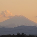 20140321 春分の日、お彼岸の富士山と筑波山、夕焼け IMG_0249