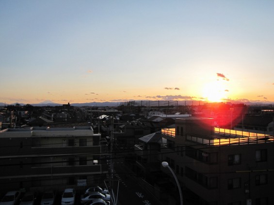 20140321 春分の日、お彼岸の富士山と筑波山、夕焼け IMG_0258