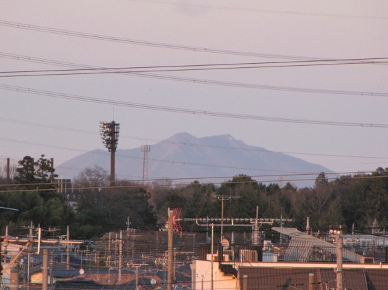 20140321 春分の日、お彼岸の富士山と筑波山、夕焼け IMG_0261