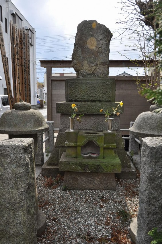 20140404　埼玉県行田市佐間　高源寺の桜が満開　正木丹波守利英公墓所DSC_0359