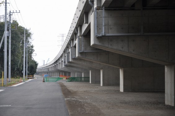 20140418　圏央道進捗状況　桶川市上日出谷　圏央道を跨ぐ陸橋周辺DSC_0095