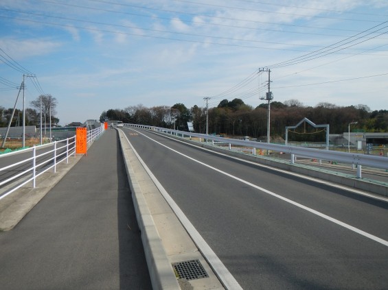 20140418　圏央道進捗状況　桶川市上日出谷　圏央道を跨ぐ陸橋周辺DSCN3943