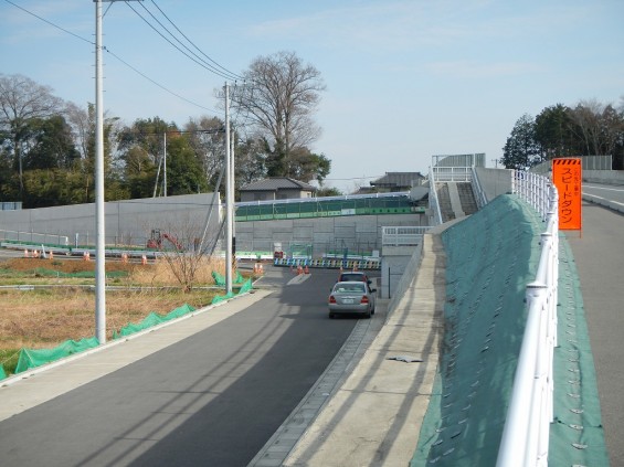 20140418　圏央道進捗状況　桶川市上日出谷　圏央道を跨ぐ陸橋周辺DSCN3947