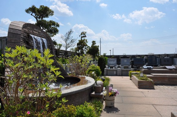 埼玉県鴻巣市　鴻巣霊園の永代供養墓と夫婦墓、墓域DSC_0107