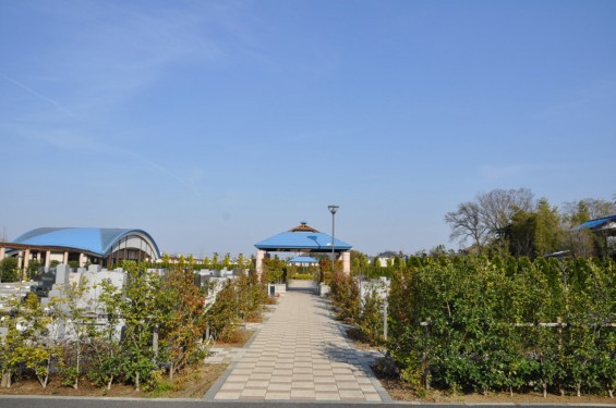 埼玉の霊園　さいたま市西区「さいたまメモリアルパーク」メイン参道5DSC_0296