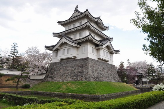 埼玉県行田市　忍城　桜と三階櫓　堀DSC_0391