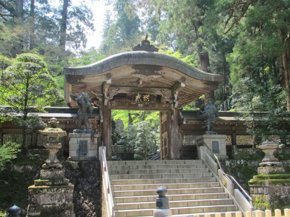 IMG_7287 大雄山最乗寺 境内 奥の院 天狗の銅像