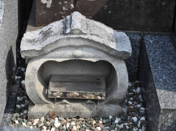 古い香炉 お墓の部材DSC_0045