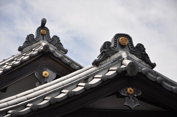 埼玉県北足立郡伊奈町　願成寺さま本堂が新しくなりましたDSC_0120 客殿屋根瓦