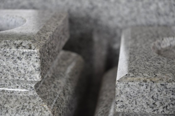 お墓に使う石材の種類　フィンランド産　フィンランドキング バルチックキング フィンランドブルー バルチックブルー　DSC_0074