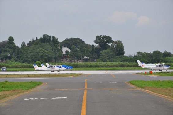 DSC_0116_20140823 本田航空 本田エアポート セスナ 滑走路