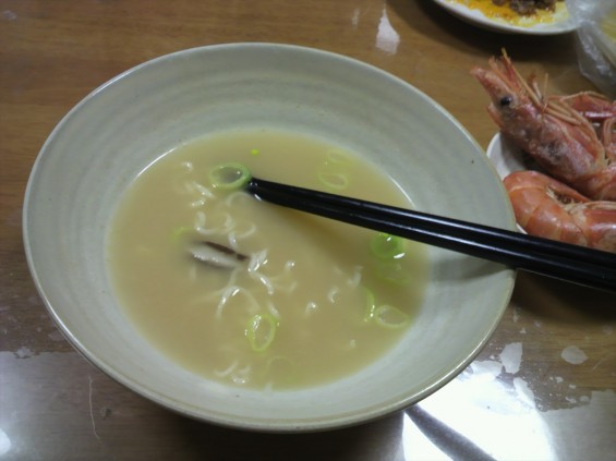 袋ラーメン ちゃんぽんめんの風味をパワーアップP1010328