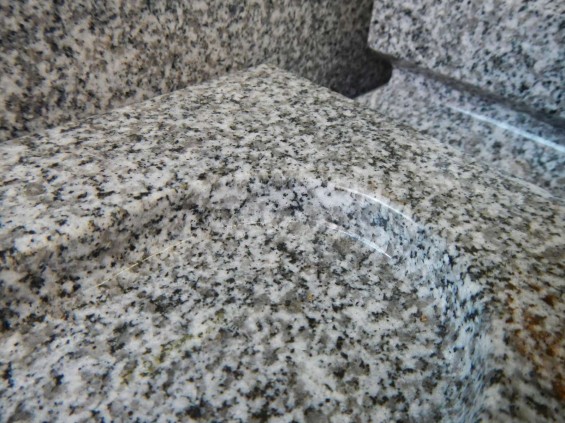 お墓に使う石材の種類　愛媛県伊予大島産　大島石DSCN5448