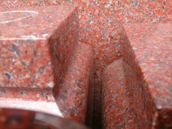 お墓に使う石材の種類　インド産　インド赤DSC_2228