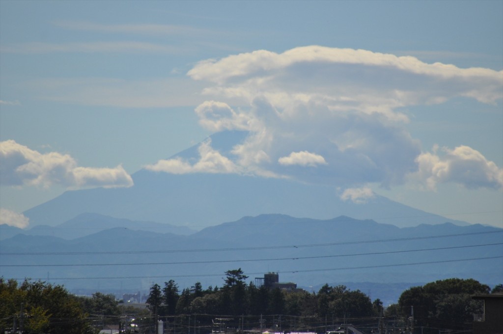 20141006 台風一過の澄んだ空気で富士山が見えましたDSC_0044
