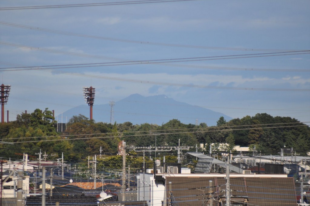 20141006 台風一過の澄んだ空気で筑波山が見えましたDSC_0038 (2)