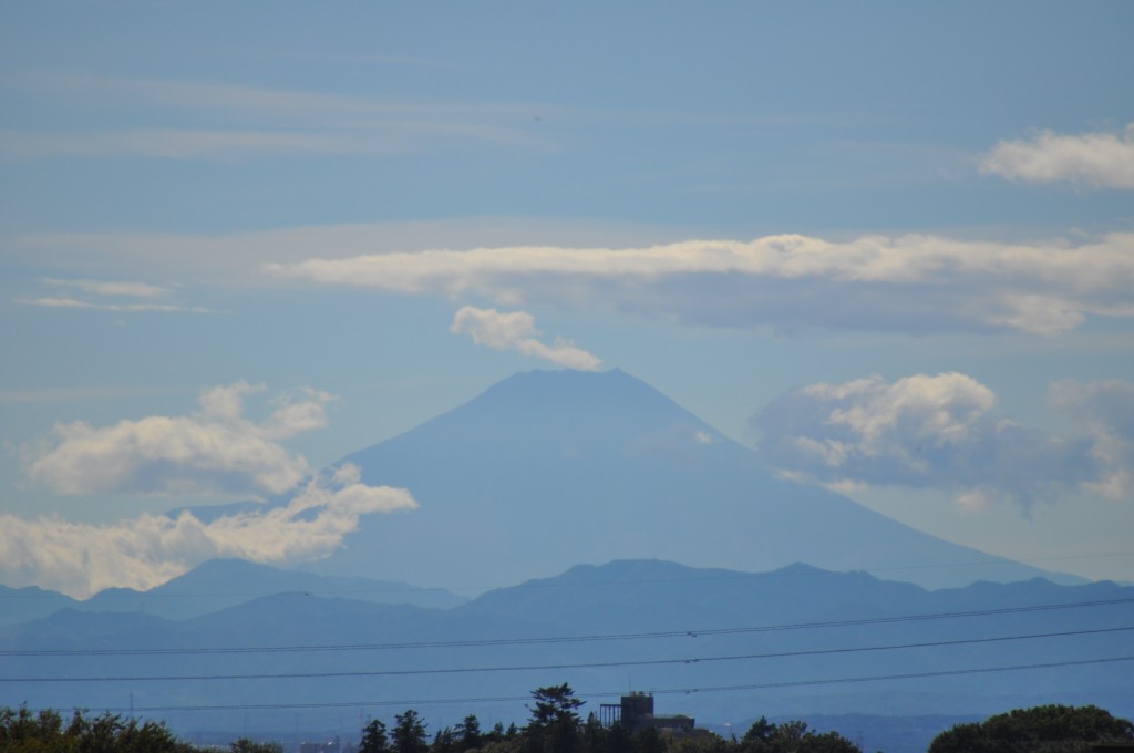 20141006 台風一過の澄んだ空気で富士山が見えましたDSC_0095