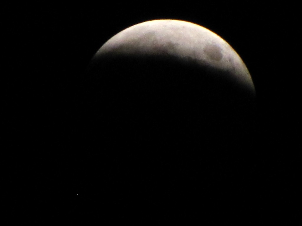 2014年10月8日 皆既月蝕 赤い月IMG_0270