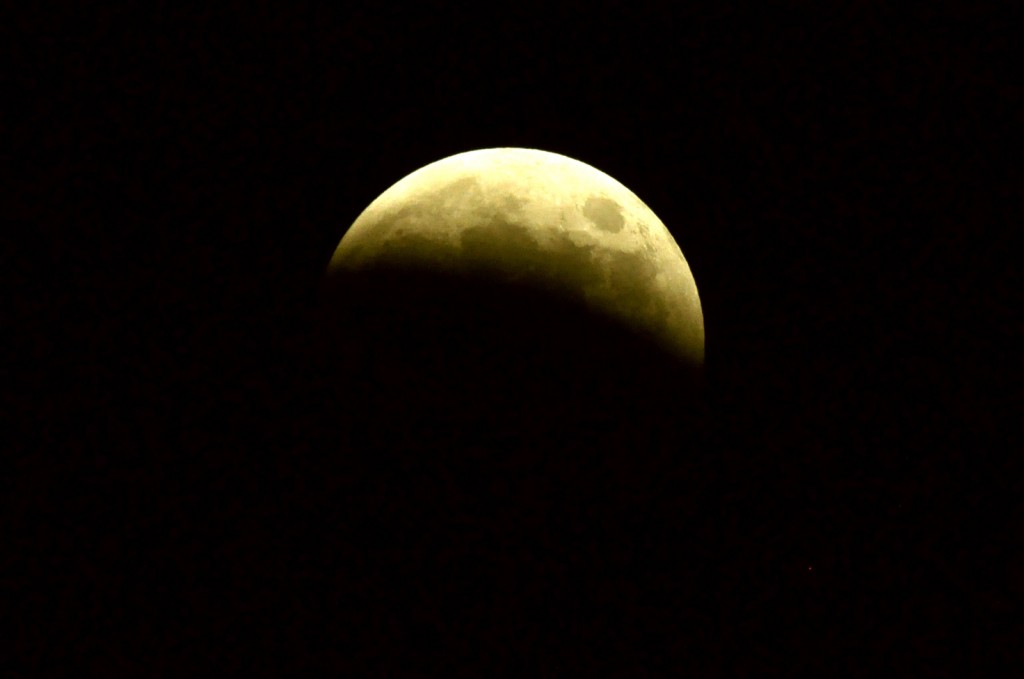 2014年10月8日 皆既月蝕 赤い月DSC_0003-shima