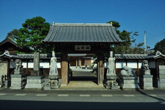 埼玉県上尾市瓦葺 楞厳寺（りょうごんじ）様のご紹介DSC_0040 山門