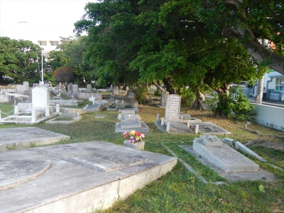 沖縄県那覇港のペルリ提督上陸の地、泊外人墓地DSCN5954