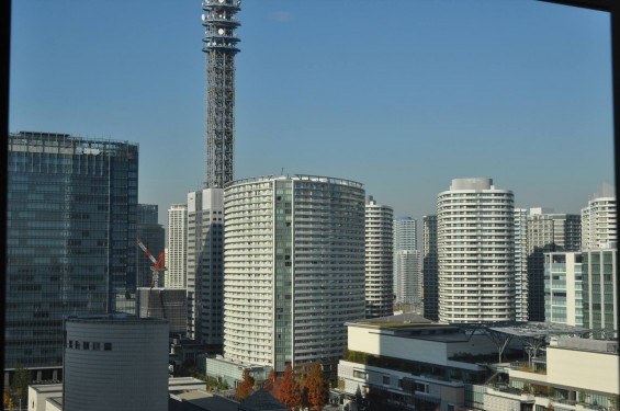 横浜ランドマークタワー 14階 大塚横浜支社から見える景色DSC_0060