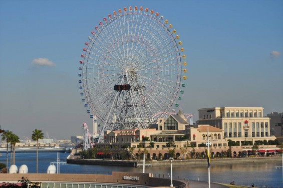 横浜支社は横浜ランドマークタワーにあります コスモワールド 観覧車DSC_0074