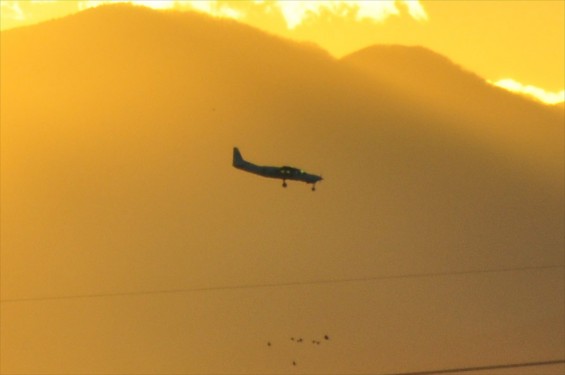 20150110　富士山の夕景と、セスナ飛行機DSC_0018-