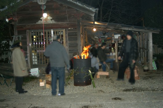 埼玉県蓮田市 秀源寺 除夜の鐘 焚火