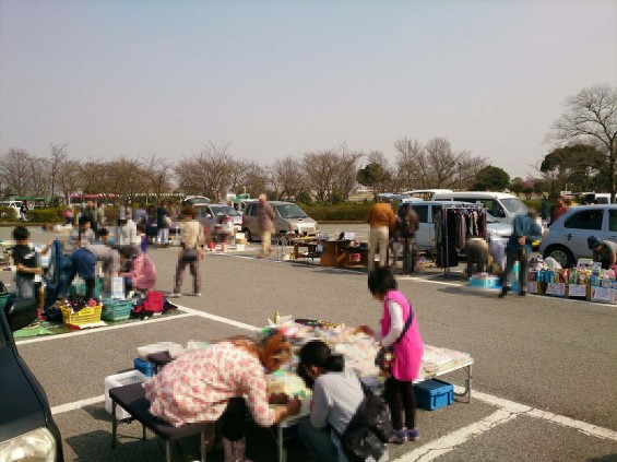 2015年3月22日 埼玉県しらこばと水城公園フリーマーケット フリマ1427011633336