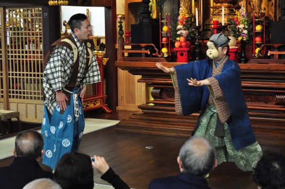 2015年4月11日 上尾市仏教会顧問会総会 相頓寺にて 狂言 仏師 茂山良暢 大藏基誠 大蔵DSC_0172