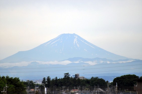 2015年6月9日　梅雨空の合間に見えた富士山 埼玉県上尾市から見えたDSC_1526+