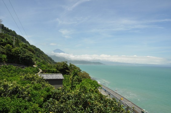 静岡県静岡市清水区 薩埵峠（さったとうげ）DSC_1732 駐車場からの景色 富士山