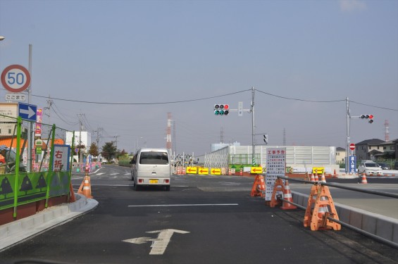 2015年10月 圏央道進捗状況 二ツ家アンダーパス開通(踏切だった場所)-DSC_4097