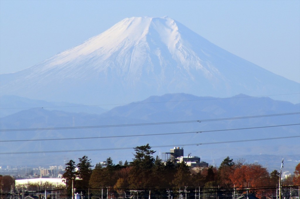 2015年12月22日　冬至の富士山 埼玉県上尾市から見える 朝8時30分撮影DSC_4649+-