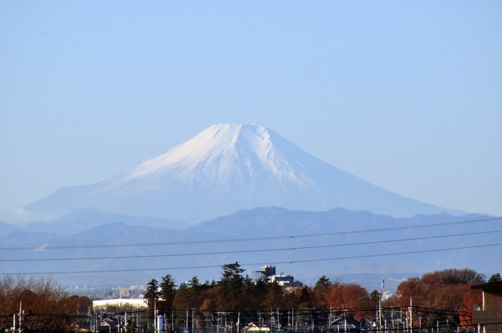 2015年12月22日　冬至の富士山 埼玉県上尾市から見える 朝8時30分撮影DSC_4649+