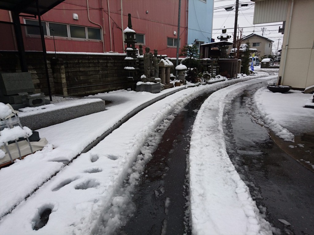 2016年1月18日 関東 首都圏 大雪 埼玉県上尾市 石材店 大塚 墓石展示場DSC_0124-