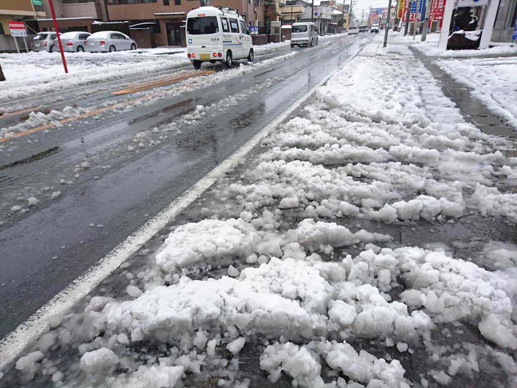 2016年1月18日 関東 首都圏 大雪 埼玉県上尾市 石材店 大塚 墓石展示場DSC_0126--