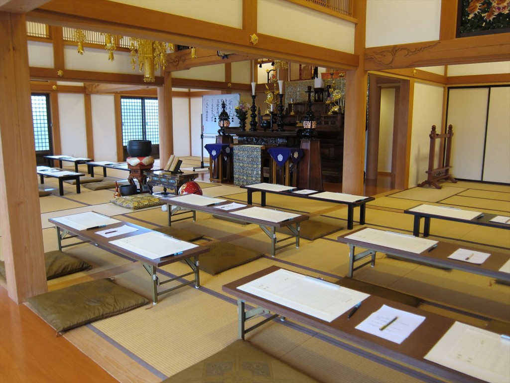埼玉県久喜市の寺院　曹洞宗香最寺の写経会の様子写経会1（H28.2月)