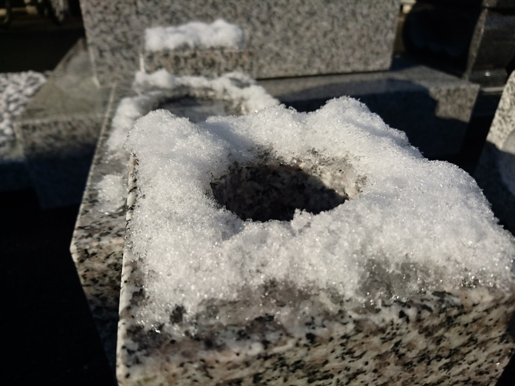 2016年2月7日 埼玉県上尾市の石材店 大塚 雪模様、雪化粧、雪景色DSC_0157-