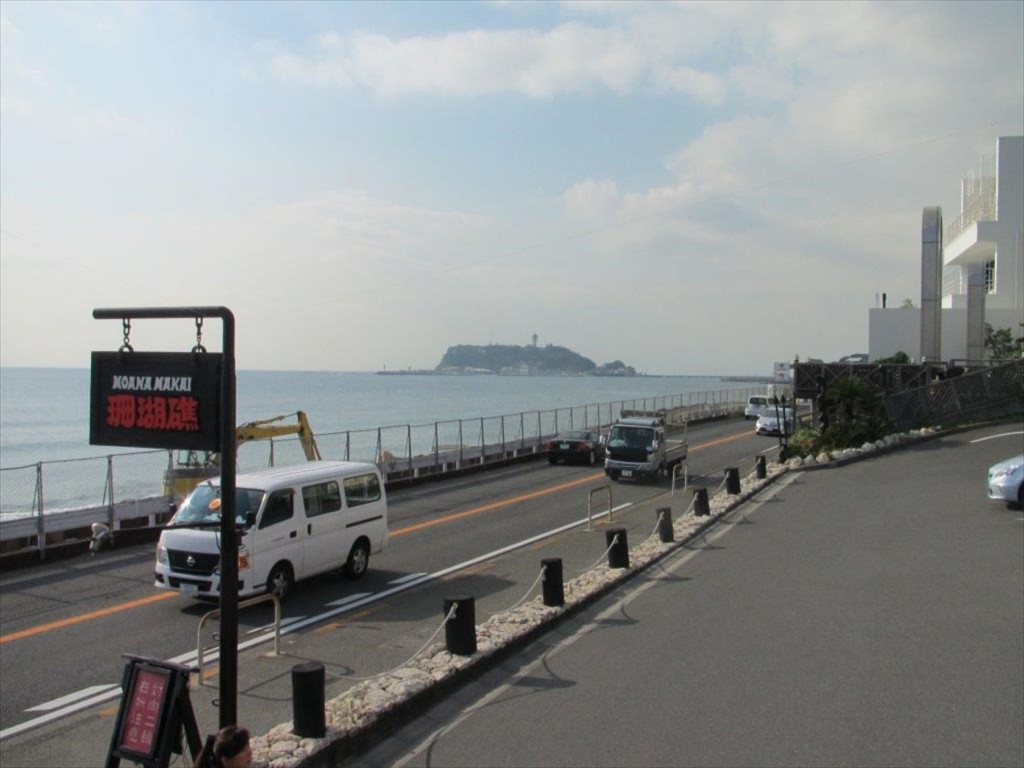 鎌倉・江ノ島にツーリングに行きました！IMG_0007 レストラン珊瑚礁から見える江ノ島