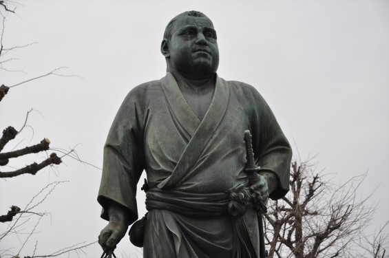 2016年4月2日 東京 上野恩賜公園 上野公園 夜桜 花見 西郷さん 西郷隆盛 銅像DSC_5833