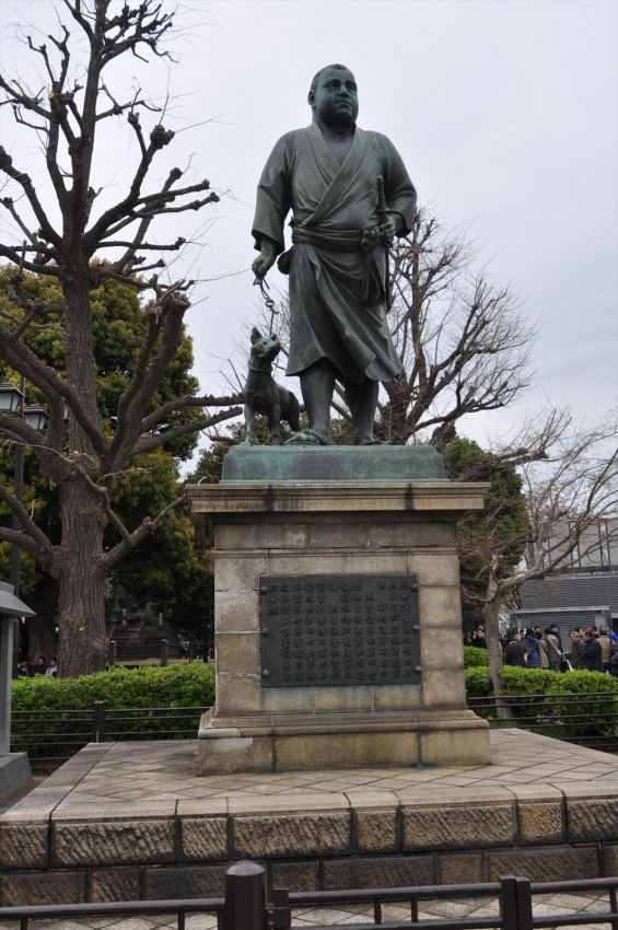 2016年4月2日 東京 上野恩賜公園 上野公園 夜桜 花見 西郷さん 西郷隆盛 銅像DSC_5831