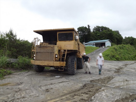 2016年6月14日 福島県の石材産地 吹雪の石切場 丁場 社員研修に行ってきましたDSCF2085