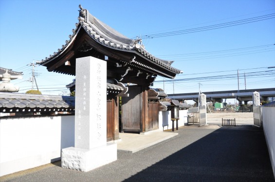 埼玉県伊奈町の寺院 松福寺 しょうふくじDSC_0090 山門