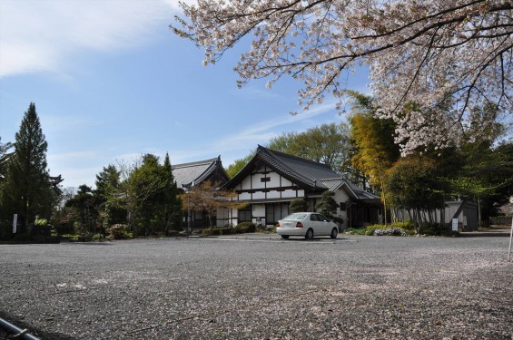 2017年4月12日 埼玉県上尾市の寺院少林寺 桜の駐車場 DSC_1482