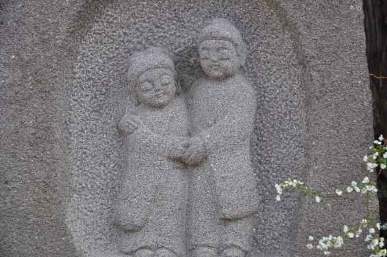 2017年4月12日 埼玉県上尾市の寺院少林寺 夫婦 道祖神 DSC_1497