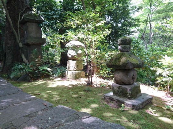 2017年5月 ゴールデンウィーク 東京 南青山 根津美術館 に行ってきました 小さい五輪塔DSC_5987